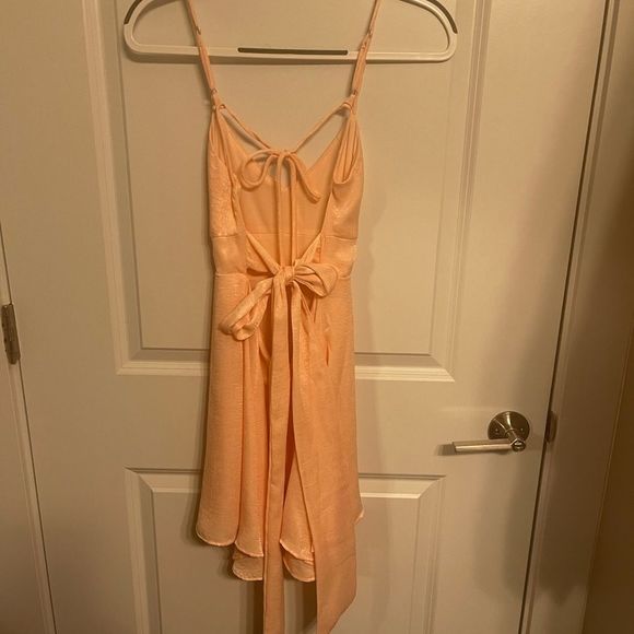 Pink Lucy in the Sky tie dress - Picture 6 of 8